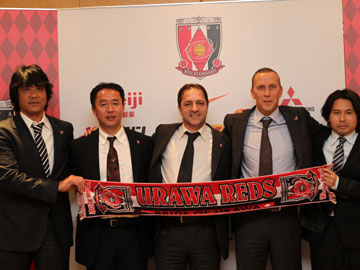 11シーズン コーチングスタッフ Urawa Red Diamonds Official Website