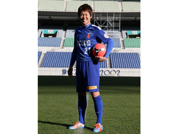 2ndユニフォーム Gkユニフォーム Trトップ カジュアルライン 15日 土 から発売開始 Urawa Red Diamonds Official Website